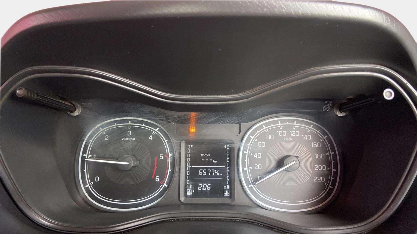 2016 Maruti Vitara Brezza VDI, Diesel, Manual, 65,747 km, Odometer Image