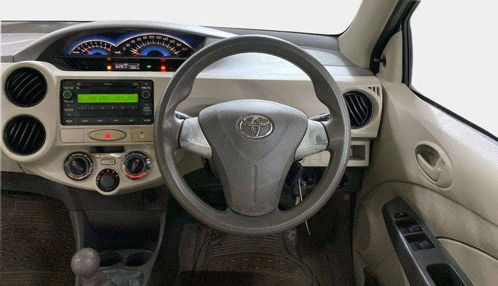 2015 Toyota Etios G, Petrol, Manual, 34,039 km, Steering Wheel Close Up