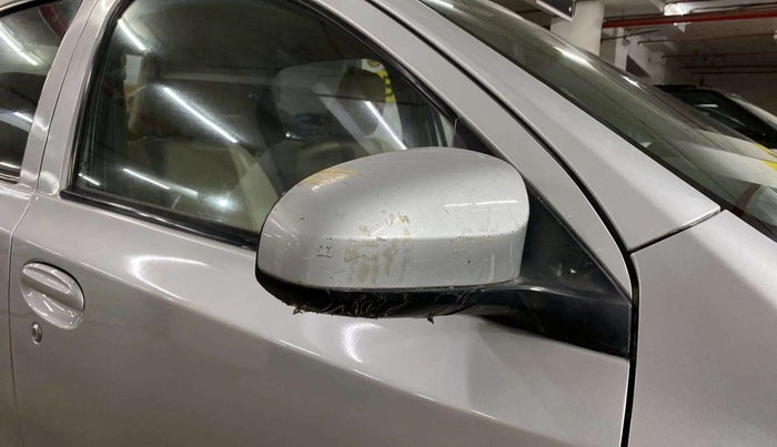 2015 Toyota Etios G, Petrol, Manual, 34,039 km, Right rear-view mirror - Minor scratches