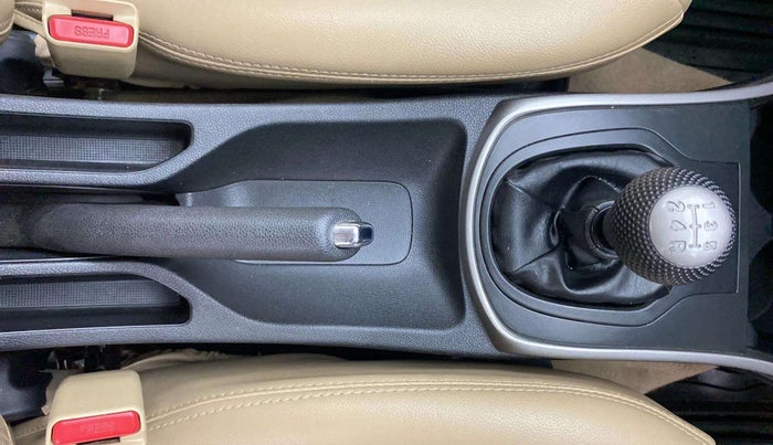 2017 Honda City 1.5L I-VTEC V MT, Petrol, Manual, 87,421 km, Gear Lever
