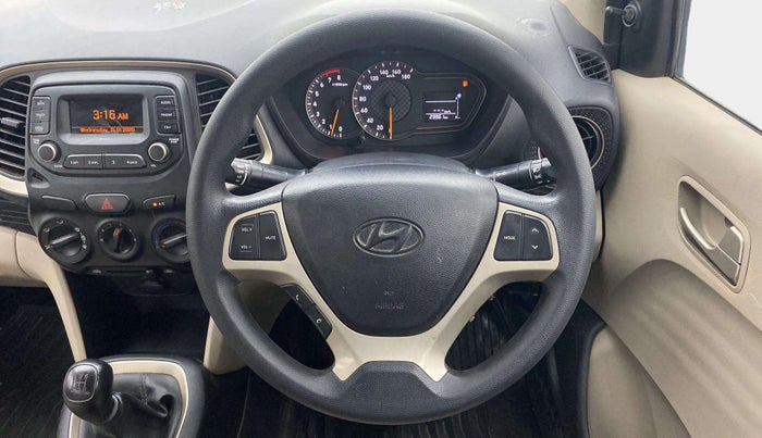 2019 Hyundai NEW SANTRO MAGNA, Petrol, Manual, 29,830 km, Steering Wheel Close Up