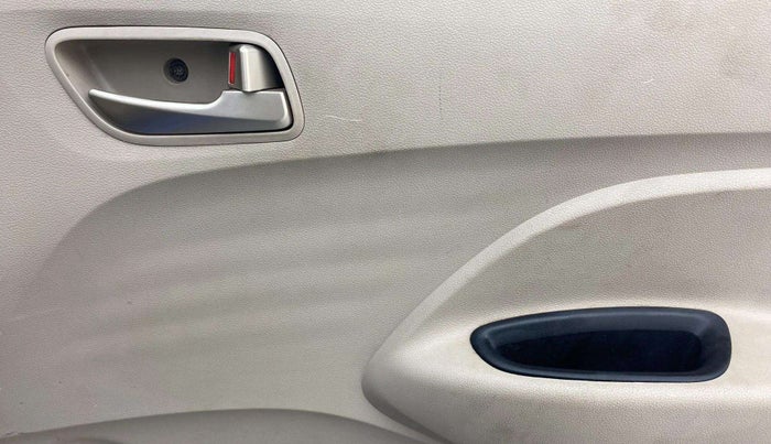 2019 Hyundai NEW SANTRO MAGNA, Petrol, Manual, 29,830 km, Driver Side Door Panels Control