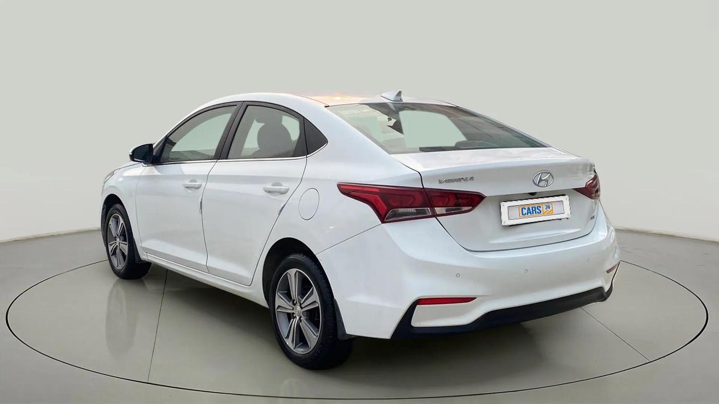 2018 Hyundai Verna 1.6 VTVT SX, Petrol, Manual, 11,496 km, Left Back Diagonal