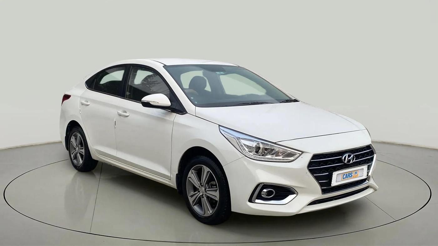 2018 Hyundai Verna 1.6 VTVT SX, Petrol, Manual, 11,496 km, SRP