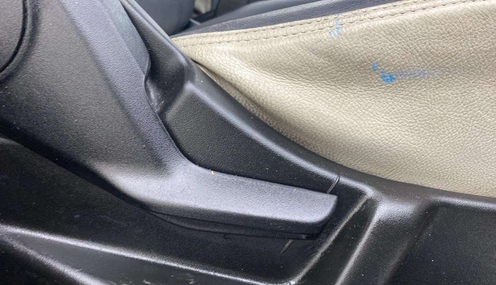 2021 Maruti New Wagon-R VXI 1.2, Petrol, Manual, 56,576 km, Driver Side Adjustment Panel