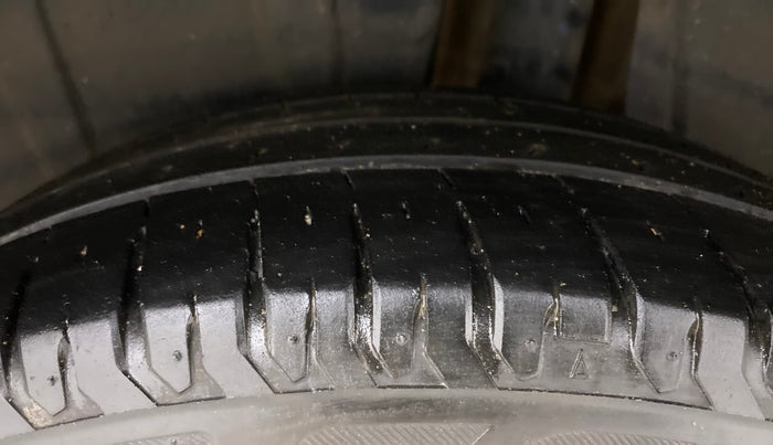 2019 Maruti XL6 ALPHA AT, Petrol, Automatic, 55,188 km, Left Rear Tyre Tread