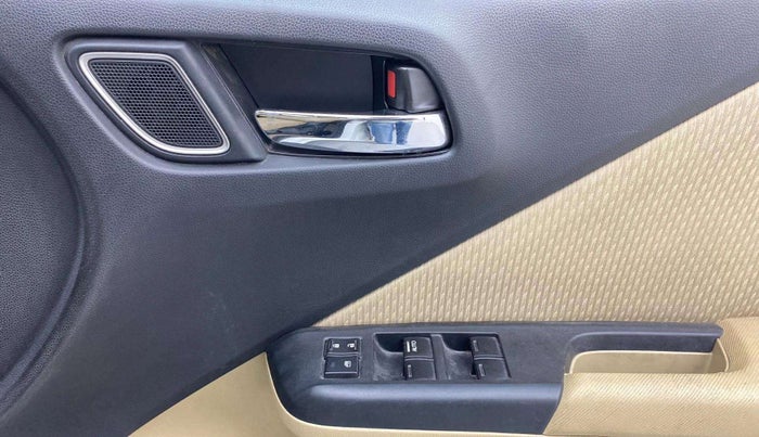 2017 Honda City 1.5L I-VTEC V MT, Petrol, Manual, 42,392 km, Driver Side Door Panels Control