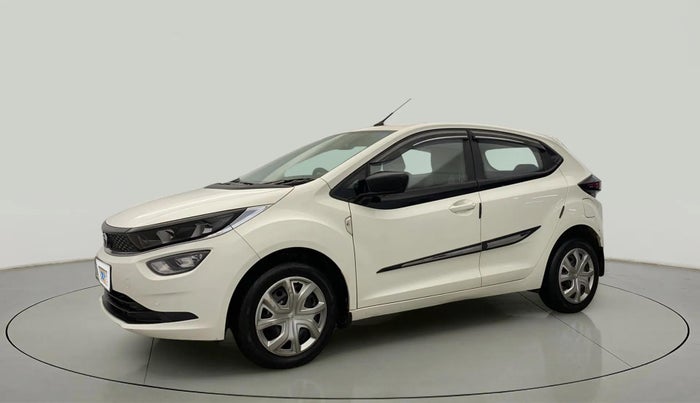 2023 Tata ALTROZ XM PLUS PETROL, Petrol, Manual, 6,519 km, Left Front Diagonal