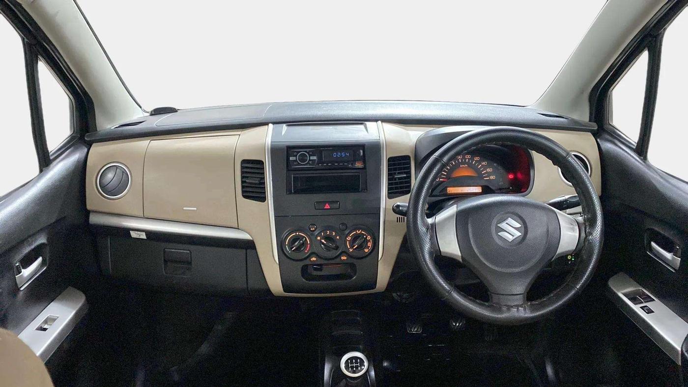 2017 Maruti Wagon R 1.0 LXI CNG, CNG, Manual, 27,024 km, Dashboard