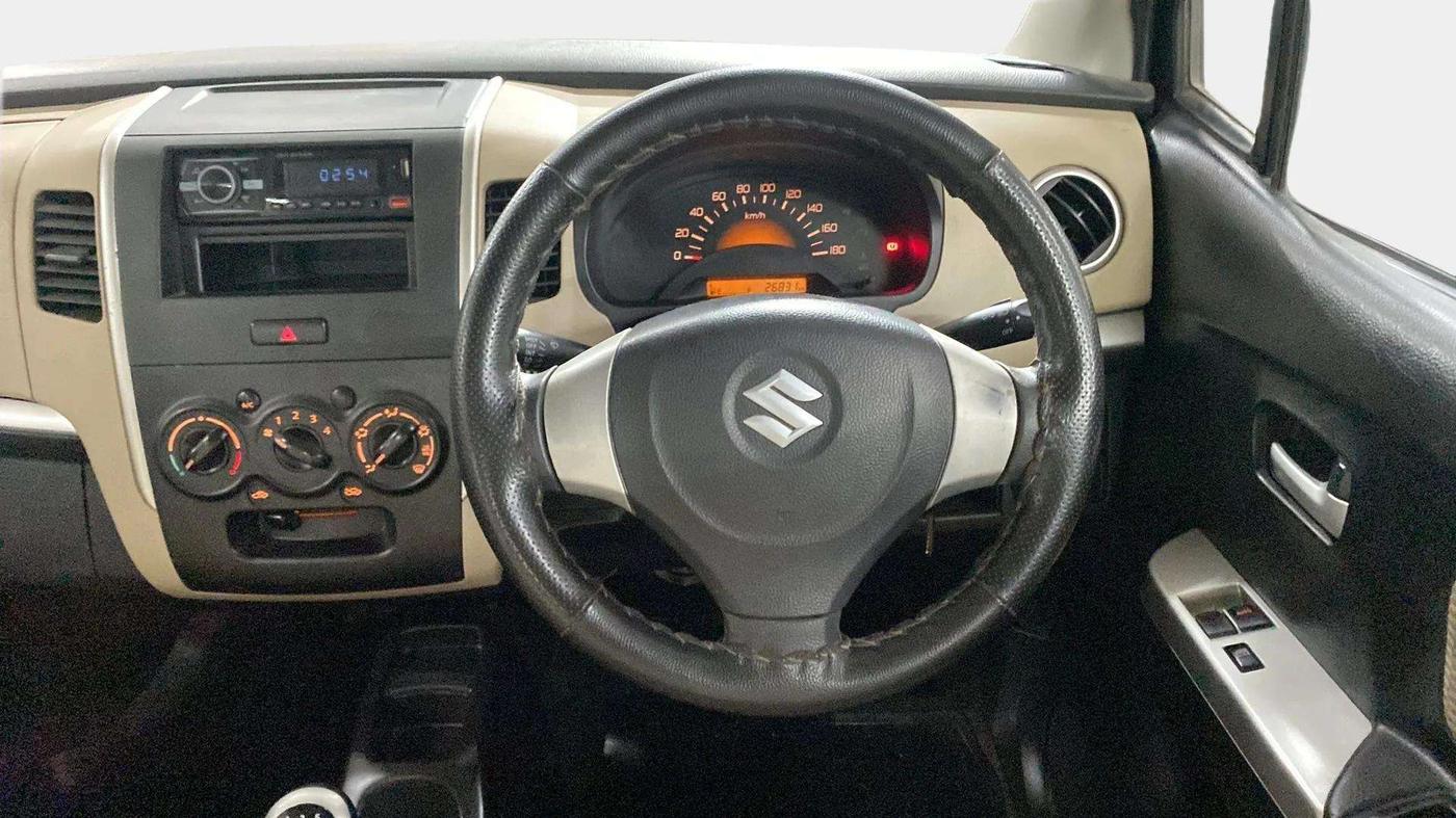 2017 Maruti Wagon R 1.0 LXI CNG, CNG, Manual, 27,024 km, Steering Wheel Close Up