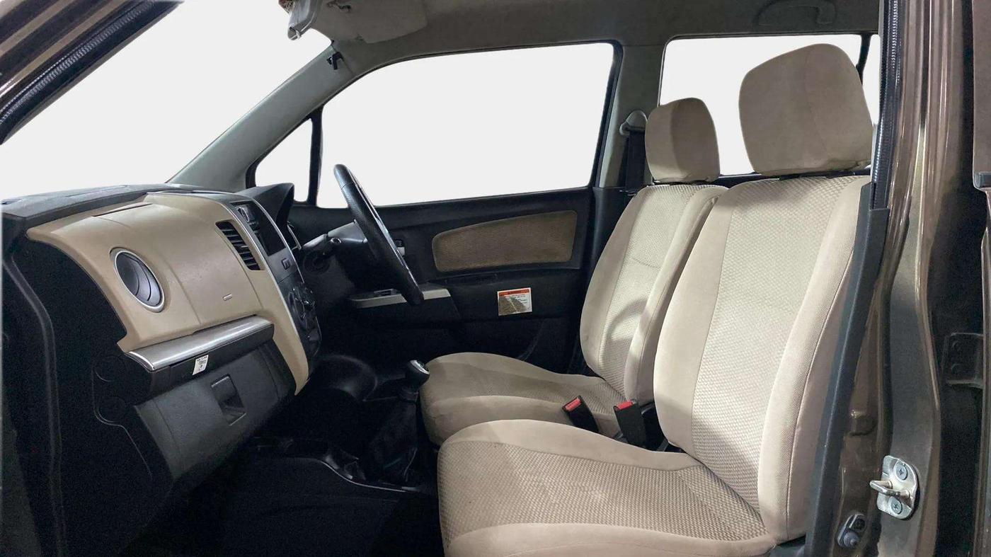 2017 Maruti Wagon R 1.0 LXI CNG, CNG, Manual, 27,024 km, Right Side Front Door Cabin