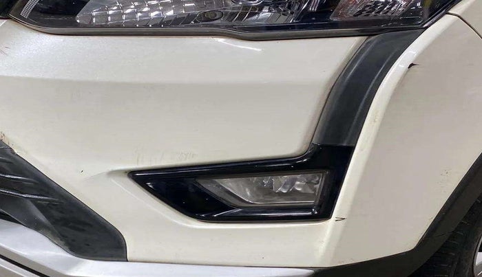 2019 Mahindra XUV300 W6 1.2 PETROL, Petrol, Manual, 35,254 km, Front bumper - Minor scratches