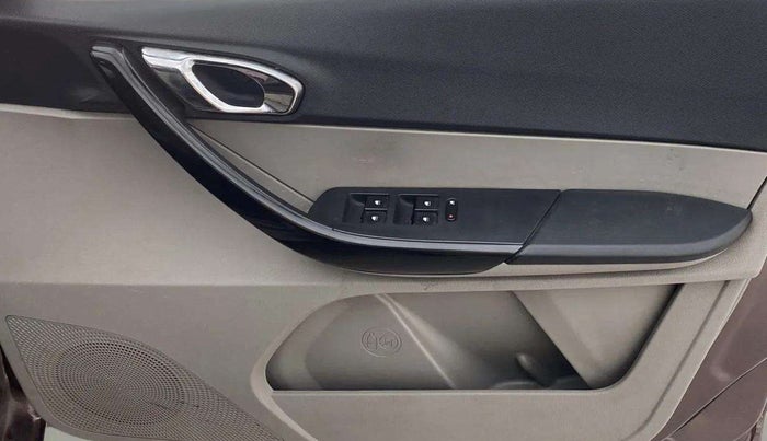2016 Tata Tiago XZ PETROL, Petrol, Manual, 30,553 km, Driver Side Door Panels Control