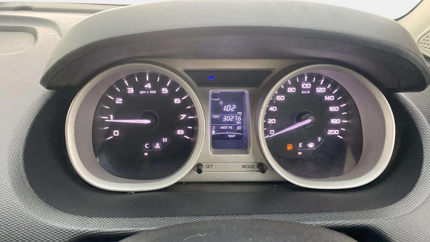 2016 Tata Tiago XZ PETROL, Petrol, Manual, 30,553 km, Odometer Image