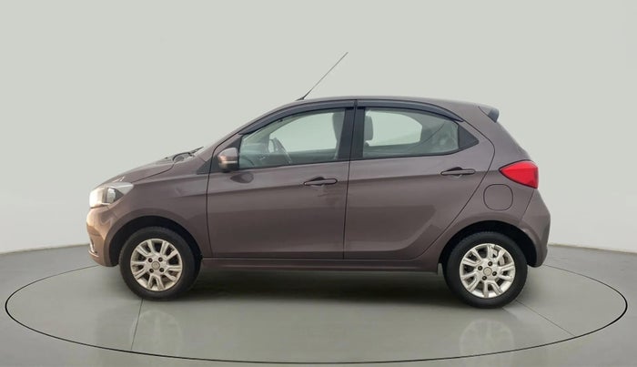 2016 Tata Tiago XZ PETROL, Petrol, Manual, 30,553 km, Left Side