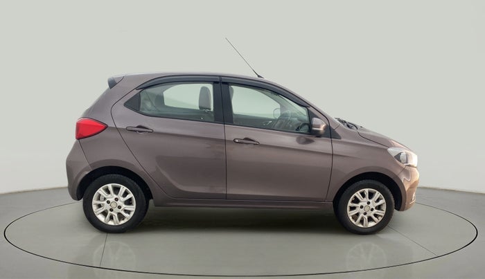 2016 Tata Tiago XZ PETROL, Petrol, Manual, 30,553 km, Right Side