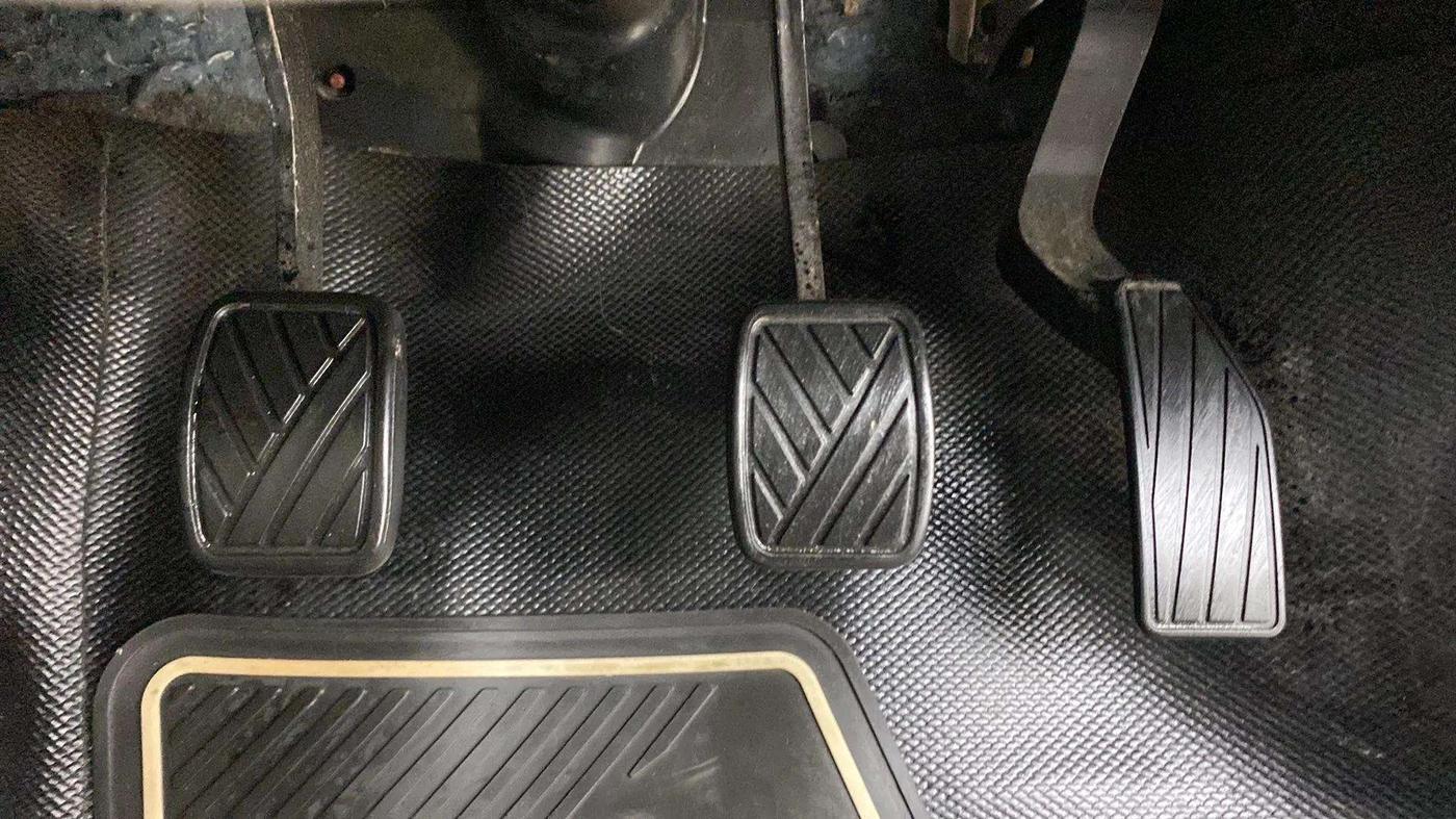 2015 Maruti Celerio VXI, Petrol, Manual, 97,386 km, Pedals