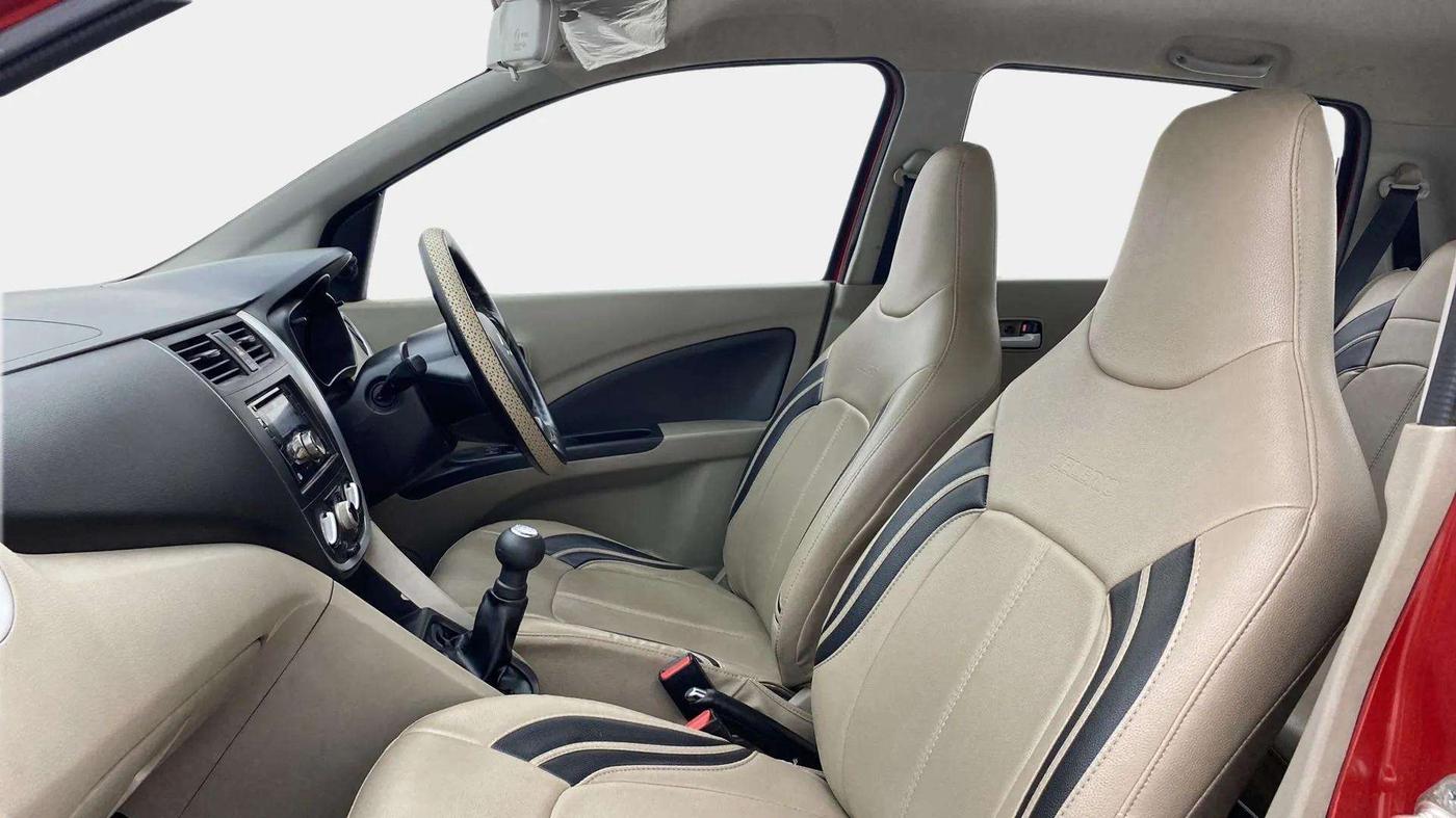 2015 Maruti Celerio VXI, Petrol, Manual, 97,386 km, Right Side Front Door Cabin