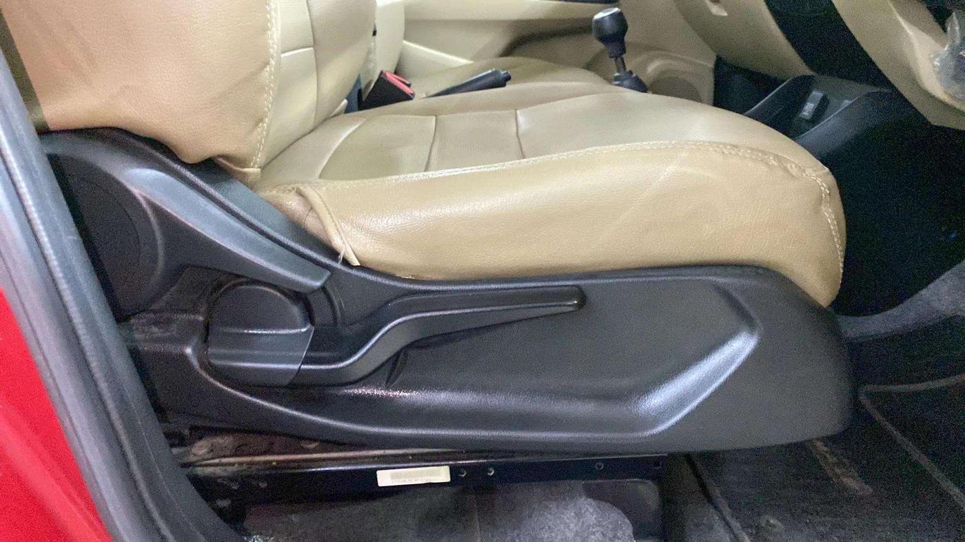2018 Honda Amaze 1.2L I-VTEC V, Petrol, Manual, 30,373 km, Driver Side Adjustment Panel
