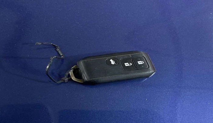 2017 Maruti Dzire ZXI PLUS AMT, Petrol, Automatic, 71,093 km, Lock system - Keyless sensor not working