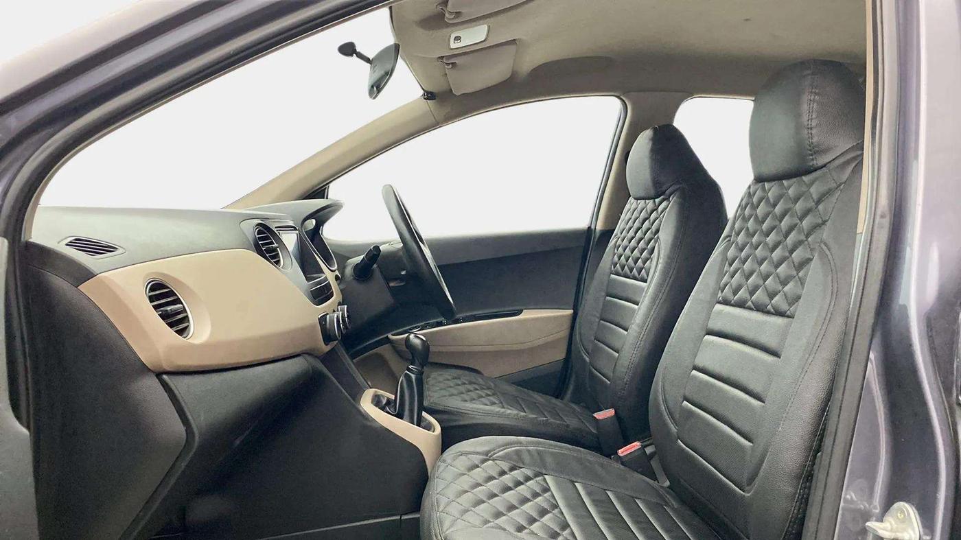 2018 Hyundai Grand i10 MAGNA 1.2 KAPPA VTVT, CNG, Manual, 83,514 km, Right Side Front Door Cabin