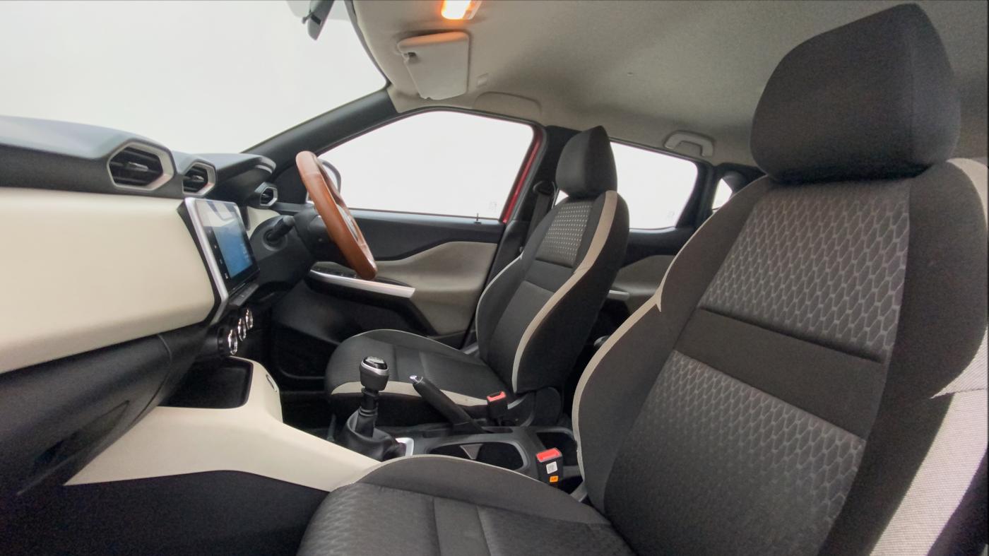 2023 Nissan MAGNITE XV MT, Petrol, Manual, 25,496 km, Right Side Front Door Cabin