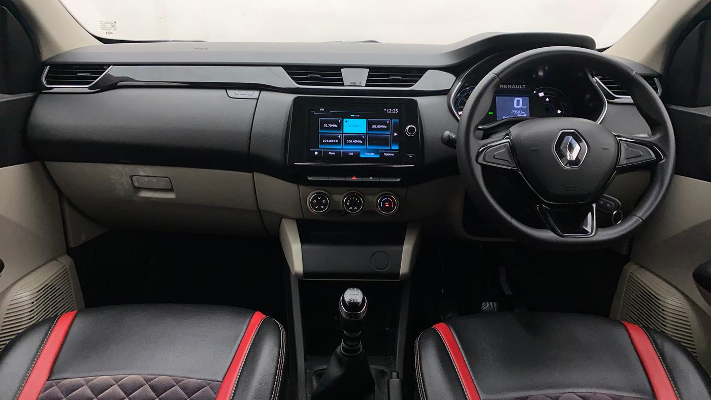2021 Renault TRIBER RXT, Petrol, Manual, 29,734 km, Dashboard