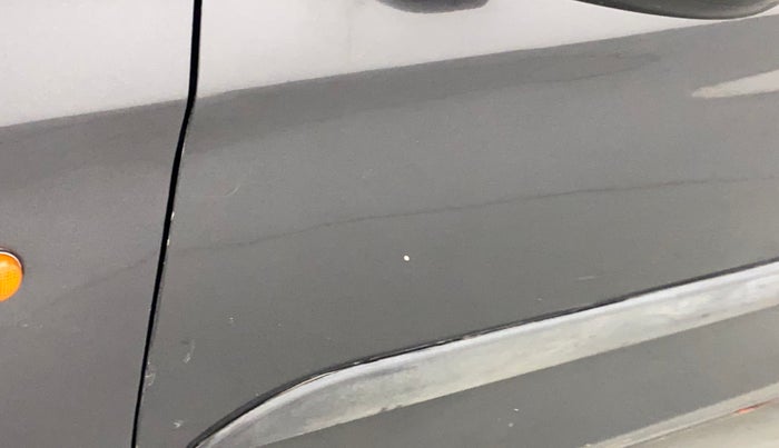 2017 Maruti Alto K10 VXI, Petrol, Manual, 81,814 km, Front passenger door - Paint minor damage