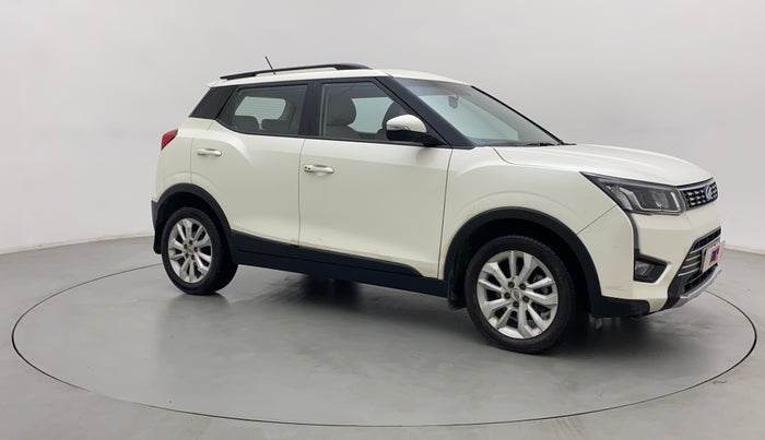 2021 Mahindra XUV300 W8 1.2 PETROL, Petrol, Manual, 19,318 km, Right Front Diagonal