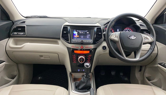 2021 Mahindra XUV300 W8 1.2 PETROL, Petrol, Manual, 19,318 km, Dashboard