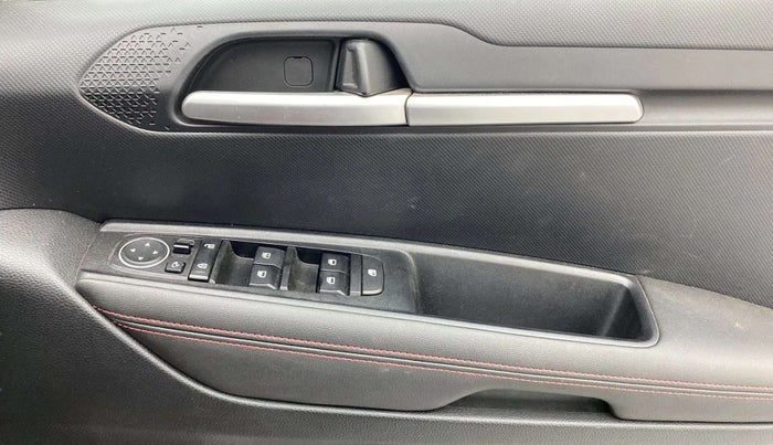 2022 KIA SONET GTX PLUS 1.5 AT, Diesel, Automatic, 13,695 km, Driver Side Door Panels Control