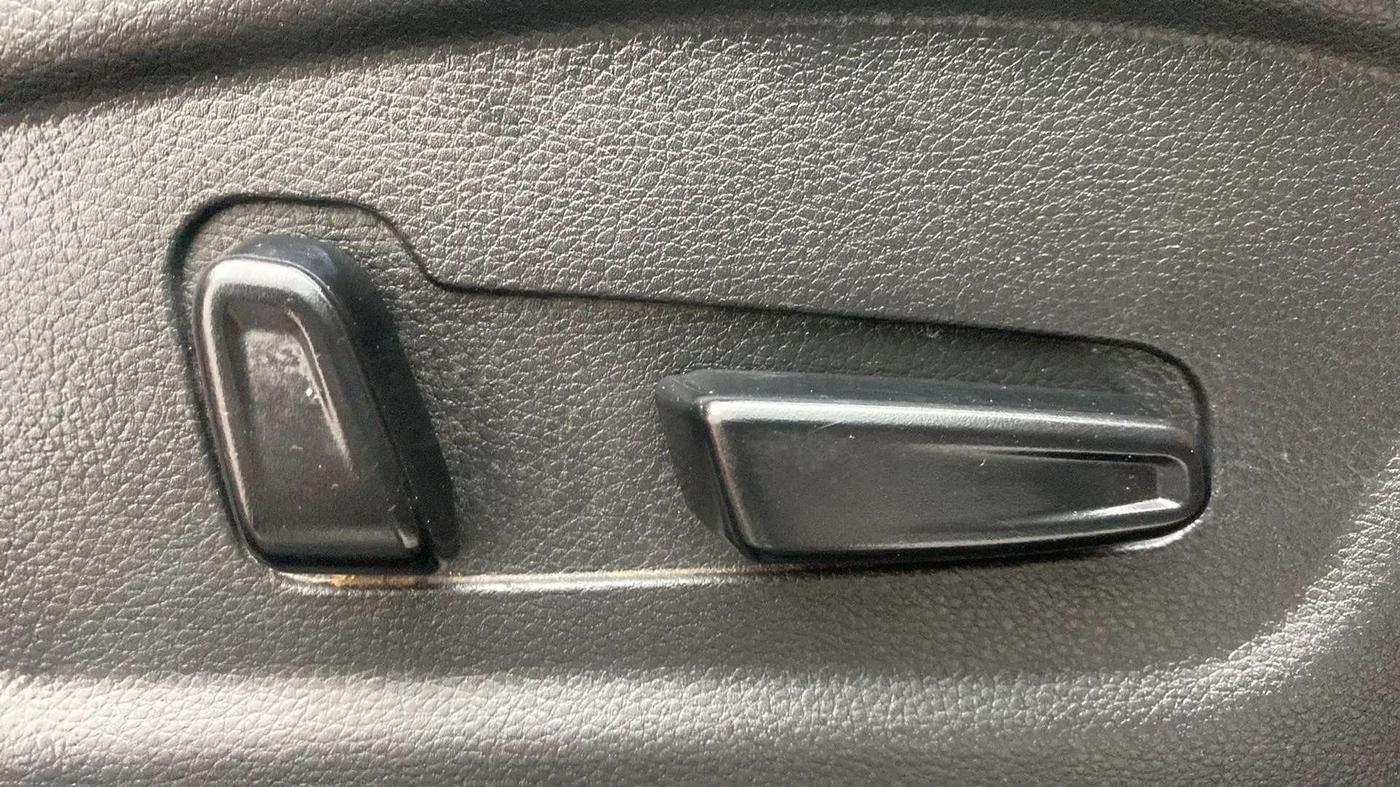 2020 KIA SELTOS GTX PLUS AT 1.5 DIESEL, Diesel, Automatic, 84,369 km, Driver Side Adjustment Panel