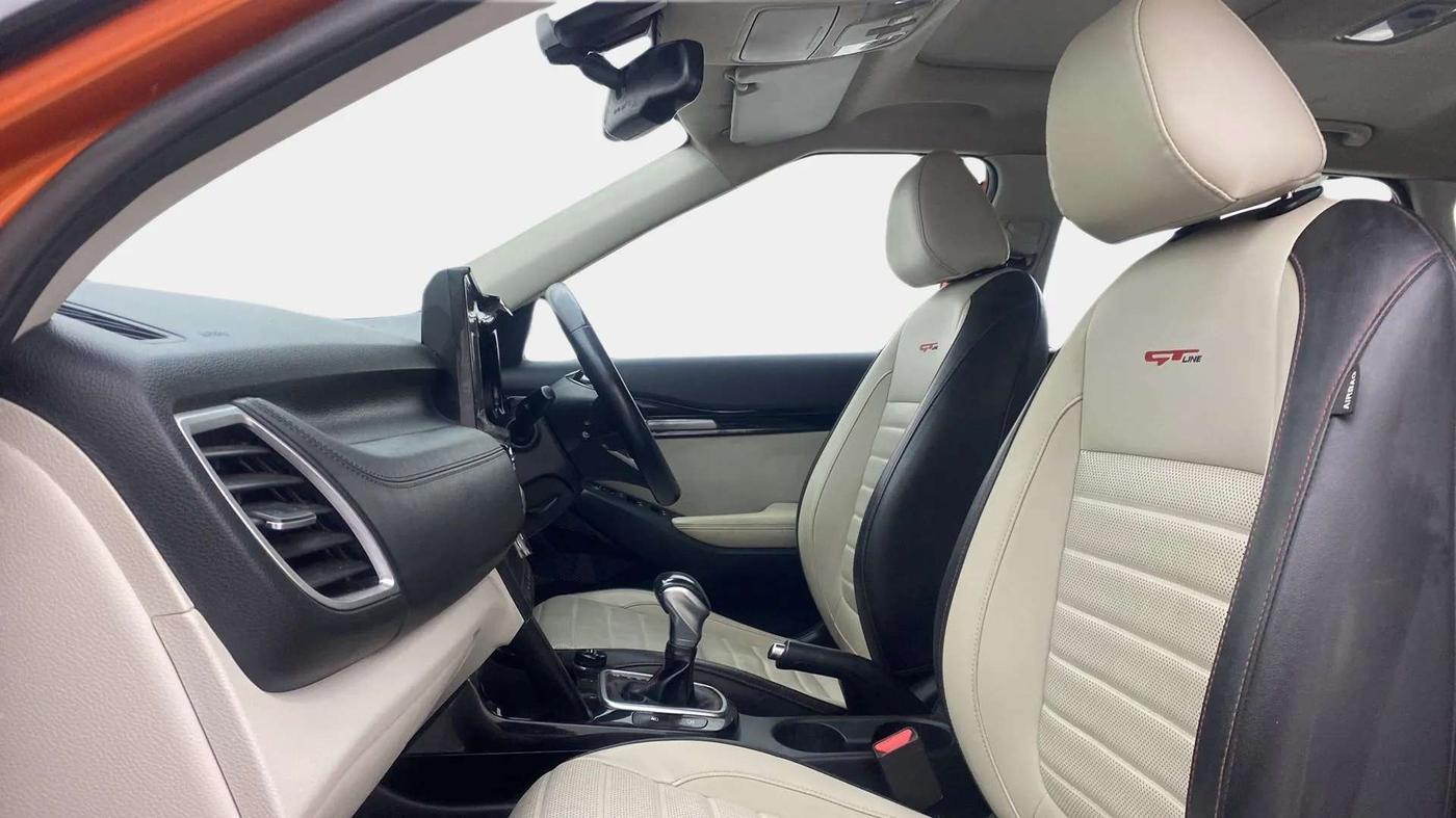 2020 KIA SELTOS GTX PLUS AT 1.5 DIESEL, Diesel, Automatic, 84,369 km, Right Side Front Door Cabin