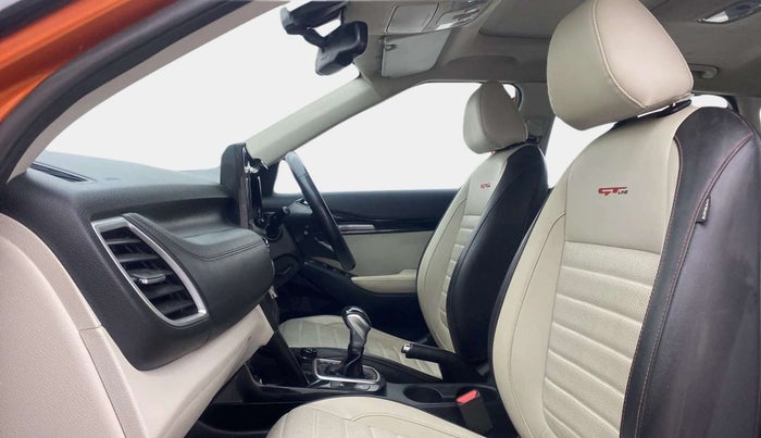 2020 KIA SELTOS GTX PLUS AT 1.5 DIESEL, Diesel, Automatic, 84,369 km, Right Side Front Door Cabin