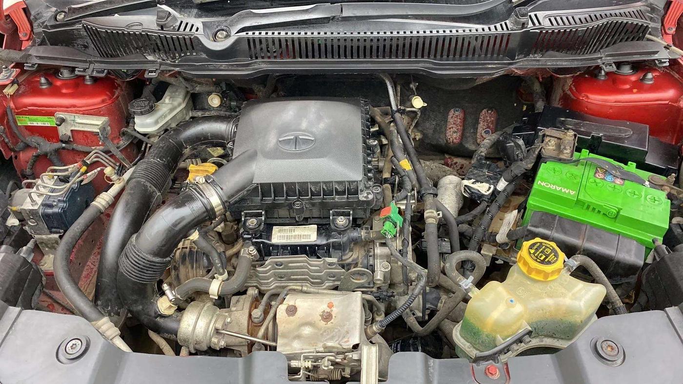 2017 Tata NEXON XZ PLUS PETROL, Petrol, Manual, 52,936 km, Open Bonet