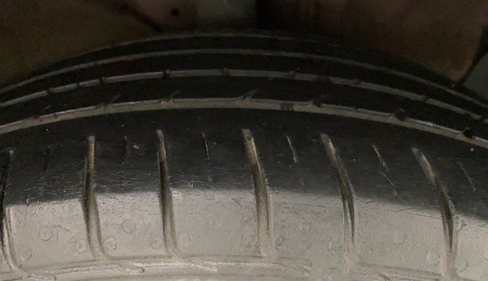 2019 Hyundai Creta SX 1.6 DIESEL, Diesel, Manual, 43,987 km, Right Front Tyre Tread