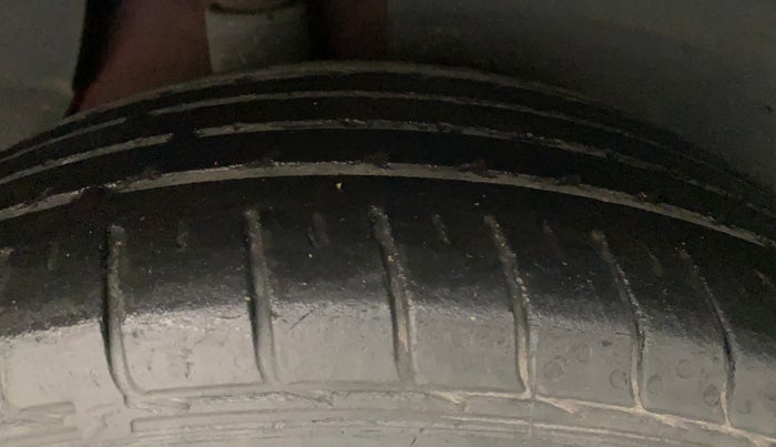 2019 Hyundai Creta SX 1.6 DIESEL, Diesel, Manual, 43,987 km, Right Rear Tyre Tread