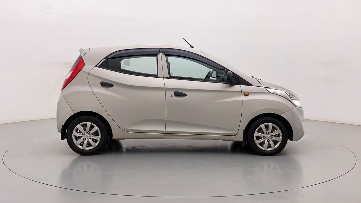 2011 Hyundai Eon MAGNA O, Petrol, Manual, 69,836 km, Right Side View
