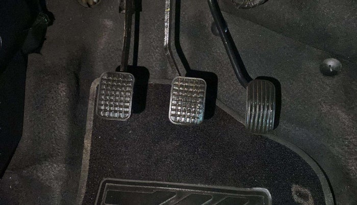 2018 Tata Tiago XZ PETROL, Petrol, Manual, 63,943 km, Pedals