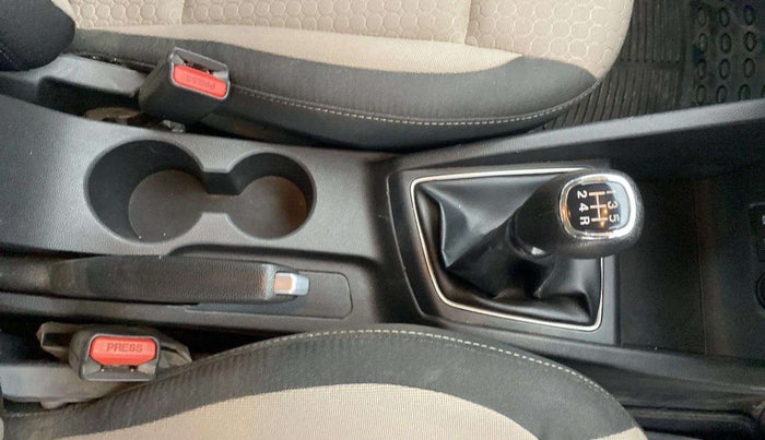 2017 Hyundai Elite i20 ASTA 1.2 (O), Petrol, Manual, 84,116 km, Gear Lever