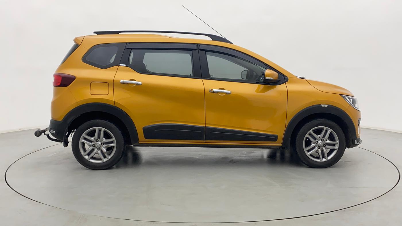 2021 Renault TRIBER RXZ, Petrol, Manual, 14,538 km, Right Side View