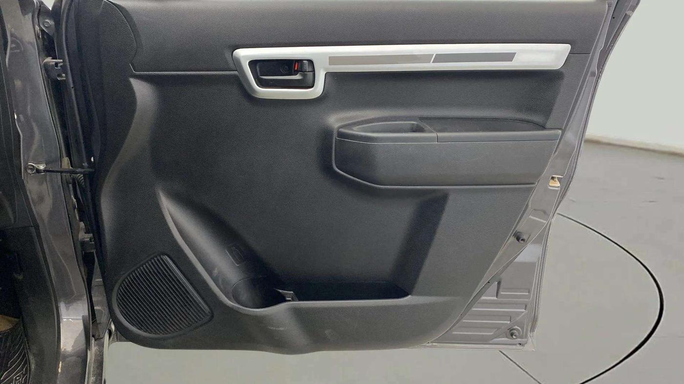 2019 Maruti S PRESSO VXI PLUS AMT, Petrol, Automatic, 40,528 km, Driver Side Door Panels Control