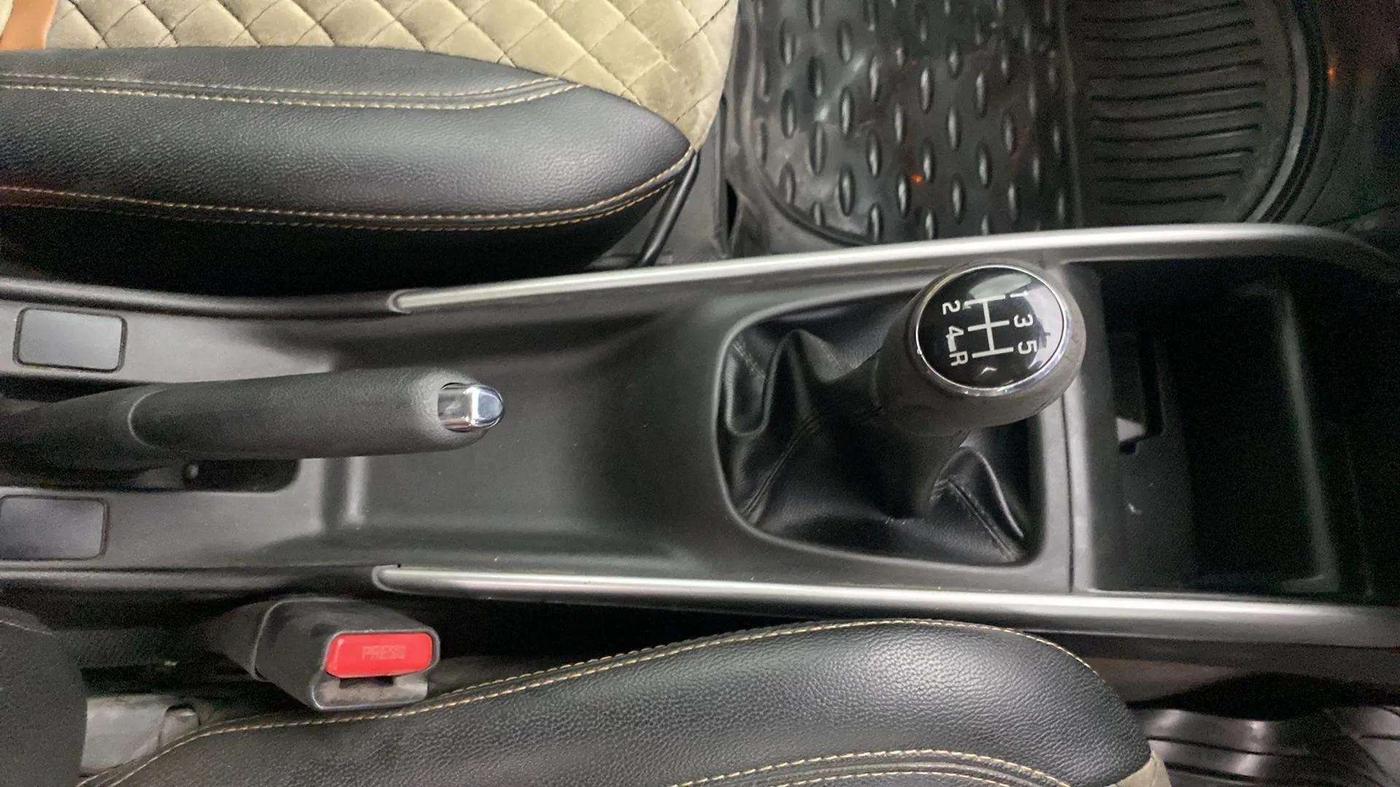 2016 Maruti Baleno ALPHA PETROL 1.2, Petrol, Manual, 47,788 km, Gear Lever