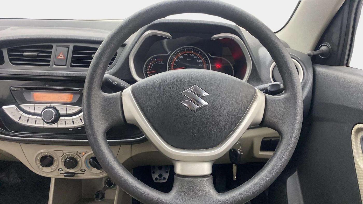 2015 Maruti Alto K10 VXI, Petrol, Manual, 40,979 km, Steering Wheel Close Up