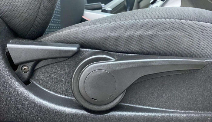 2018 Tata NEXON XZA PLUS DIESEL, Diesel, Automatic, 30,445 km, Driver Side Adjustment Panel