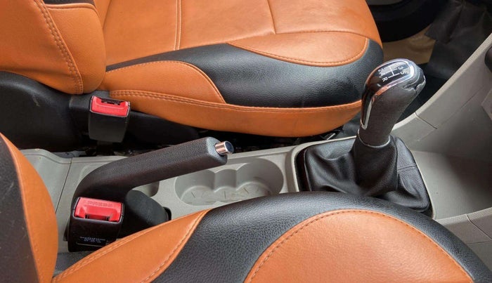 2018 Tata Tiago XZ PETROL, Petrol, Manual, 79,468 km, Gear Lever