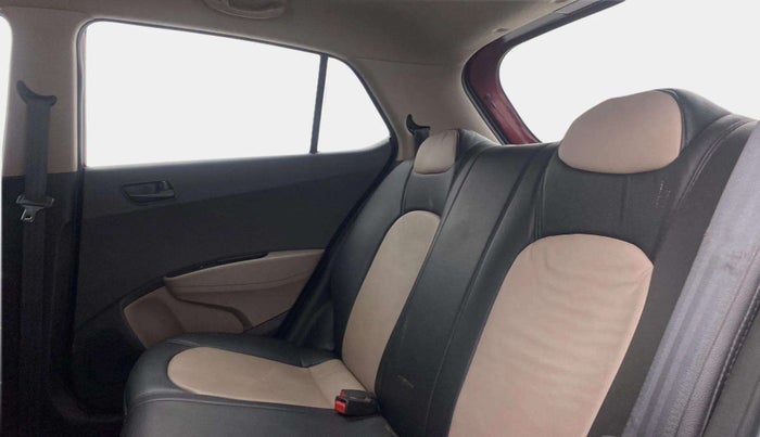 2016 Hyundai Grand i10 MAGNA 1.2 KAPPA VTVT, Petrol, Manual, 33,055 km, Right Side Rear Door Cabin