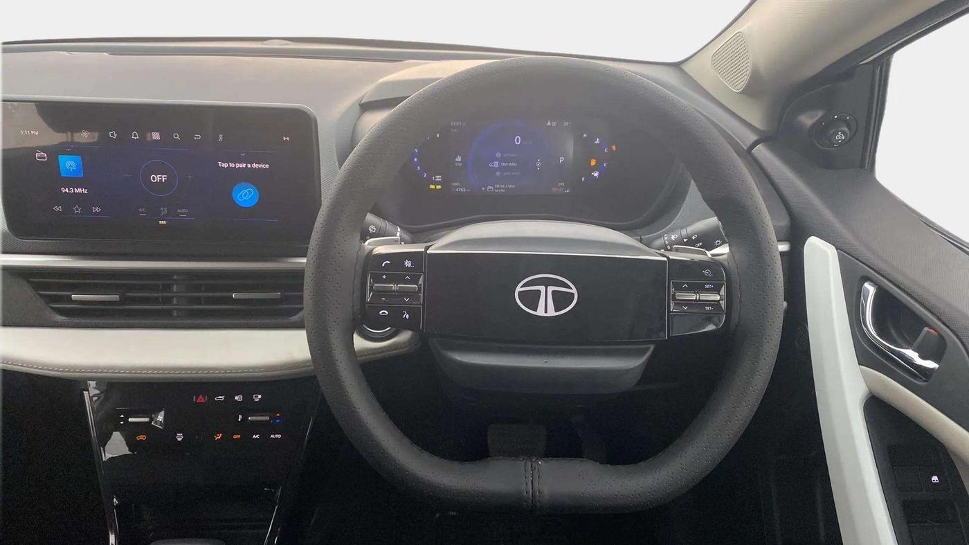 2024 Tata NEXON CREATIVE+ DCA 1.2 PETROL, Petrol, Automatic, 5,158 km, Steering Wheel Close Up