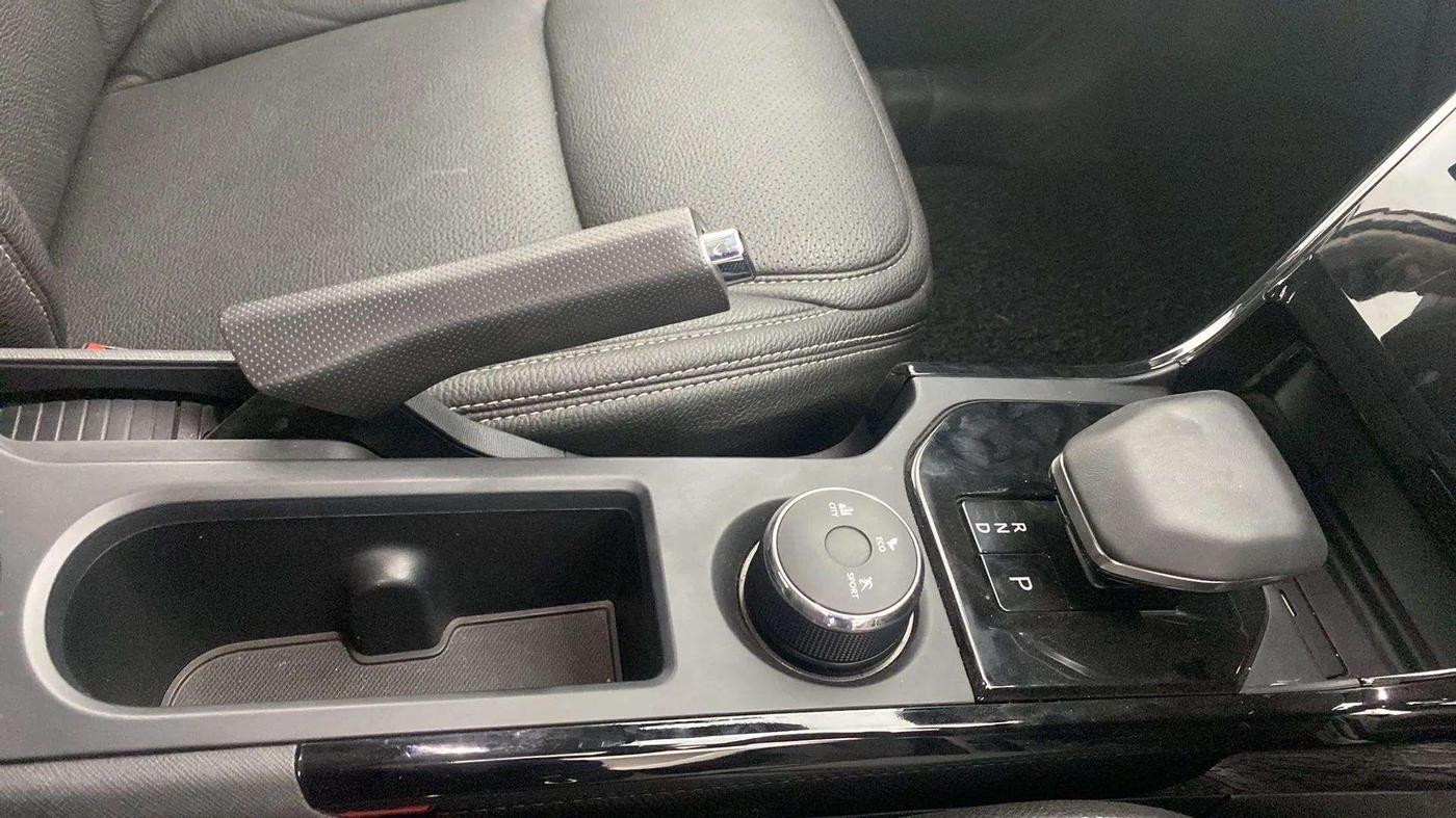 2024 Tata NEXON CREATIVE+ DCA 1.2 PETROL, Petrol, Automatic, 5,158 km, Gear Lever