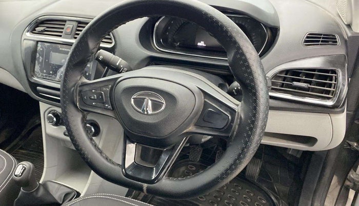 2021 Tata Tiago XT PETROL, Petrol, Manual, 10,823 km, Steering wheel - Phone control has minor damage